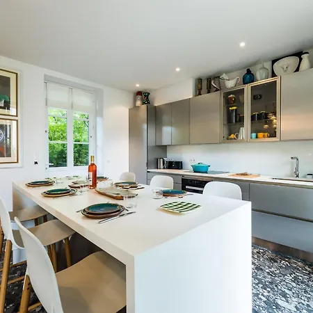 Les Ecuries Keyweek With Swimming Pool In Wooded Park Villa