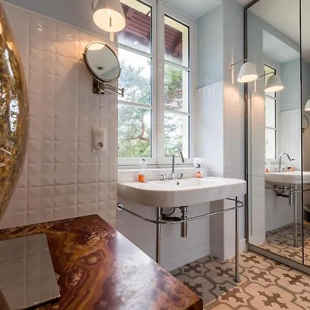 Villa Les Ecuries Keyweek With Swimming Pool In Wooded Park Biarritz
